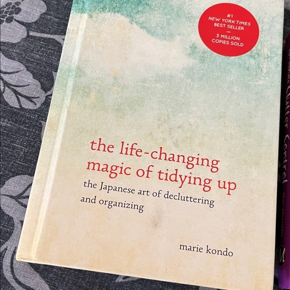 Marie Kondo Clutter Control Two  Organizing Books - Picture 2 of 5